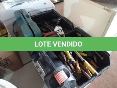 LOTE 237 - 01 LOTE COM FERRAMENTAS DIVERSAS. (NO ESTADO) ATENÇÃO! FAZER A VISITAÇÃO ANTES DE ARREMATAR, NÃO SABEMOS SE FUNCIONA. LEILÃO NÃO TEM GARANTIA E NEM DEVOLUÇÃO, SUJEITO A POSSÍVEIS AVARIAS VISÍVEIS/OCULTAS E/OU AUSÊNCIA DE COMPONENTES.
