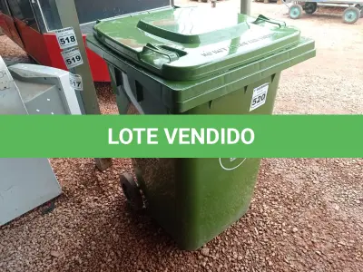 LOTE 520 - 01 CONTAINER HDPE EM-840 360L. (NO ESTADO) ATENÇÃO! FAZER A VISITAÇÃO ANTES DE ARREMATAR, NÃO SABEMOS SE FUNCIONA. LEILÃO NÃO TEM GARANTIA E NEM DEVOLUÇÃO, SUJEITO A POSSÍVEIS AVARIAS VISÍVEIS/OCULTAS E/OU AUSÊNCIA DE COMPONENTES.