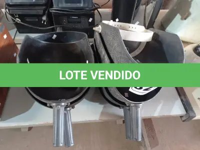 LOTE 329 - 01 LOTE COM VÁRIAS MÁSCARAS DE PROTEÇÃO. (NO ESTADO) ATENÇÃO! FAZER A VISITAÇÃO ANTES DE ARREMATAR, NÃO SABEMOS SE FUNCIONA. LEILÃO NÃO TEM GARANTIA E NEM DEVOLUÇÃO, SUJEITO A POSSÍVEIS AVARIAS VISÍVEIS/OCULTAS E/OU AUSÊNCIA DE COMPONENTES.