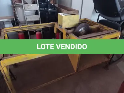 LOTE 477 - 01 SERRA DE BANCADA PARA MARCENARIA. (NO ESTADO) ATENÇÃO! FAZER A VISITAÇÃO ANTES DE ARREMATAR, NÃO SABEMOS SE FUNCIONA. LEILÃO NÃO TEM GARANTIA E NEM DEVOLUÇÃO, SUJEITO A POSSÍVEIS AVARIAS VISÍVEIS/OCULTAS E/OU AUSÊNCIA DE COMPONENTES.