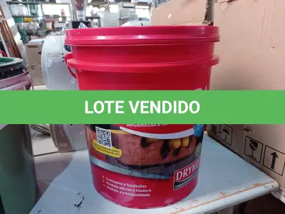 LOTE 318 - 01 BALDE DE DRYKOVEDA, ADITIVO IMPERMEABILIZANTE PARA ARGAMASSA E CONCRETO 18L. (NO ESTADO) ATENÇÃO! FAZER A VISITAÇÃO ANTES DE ARREMATAR, NÃO SABEMOS SE FUNCIONA. LEILÃO NÃO TEM GARANTIA E NEM DEVOLUÇÃO, SUJEITO A POSSÍVEIS AVARIAS VISÍVEIS/OCULTAS E/OU AUSÊNCIA DE COMPONENTES.