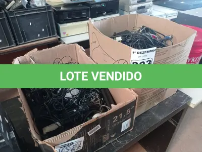 LOTE 303 - 01 LOTE COM VÁRIOS MOUSES E CAIXINHAS DE SOM PARA PC MARCAS E MODELOS DIVERSOS. (NO ESTADO) ATENÇÃO! FAZER A VISITAÇÃO ANTES DE ARREMATAR, NÃO SABEMOS SE FUNCIONA. LEILÃO NÃO TEM GARANTIA E NEM DEVOLUÇÃO, SUJEITO A POSSÍVEIS AVARIAS VISÍVEIS/OCULTAS E/OU AUSÊNCIA DE COMPONENTES.