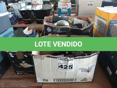 LOTE 425 - 01 LOTE COM VÁRIOS GRAMPEADORES E PERIFÉRICOS DIVERSOS. (NO ESTADO) ATENÇÃO! FAZER A VISITAÇÃO ANTES DE ARREMATAR, NÃO SABEMOS SE FUNCIONA. LEILÃO NÃO TEM GARANTIA E NEM DEVOLUÇÃO, SUJEITO A POSSÍVEIS AVARIAS VISÍVEIS/OCULTAS E/OU AUSÊNCIA DE COMPONENTES.