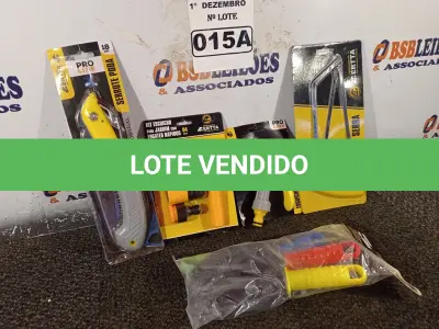 LOTE 015 - 01 KIT PARA JARDINAGEM. (NO ESTADO) ATENÇÃO! FAZER A VISITAÇÃO ANTES DE ARREMATAR, NÃO SABEMOS SE FUNCIONA. LEILÃO NÃO TEM GARANTIA E NEM DEVOLUÇÃO, SUJEITO A POSSÍVEIS AVARIAS VISÍVEIS/OCULTAS E/OU AUSÊNCIA DE COMPONENTES.