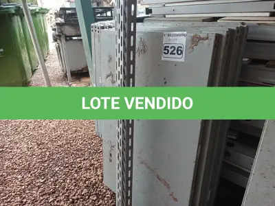 LOTE 526 - 01 ESTANTE DE AÇO COM 07 PRATELEIRAS. (NO ESTADO) ATENÇÃO! FAZER A VISITAÇÃO ANTES DE ARREMATAR, NÃO SABEMOS SE FUNCIONA. LEILÃO NÃO TEM GARANTIA E NEM DEVOLUÇÃO, SUJEITO A POSSÍVEIS AVARIAS VISÍVEIS/OCULTAS E/OU AUSÊNCIA DE COMPONENTES.