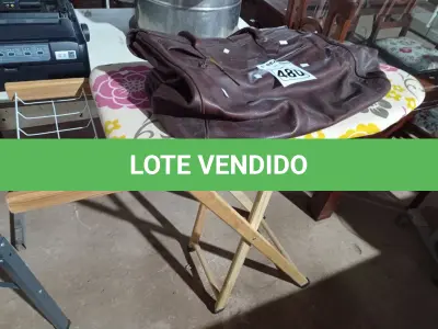 LOTE 480 - 01 BOLSA DE COURO E 01 TABUA DE PASSAR. (NO ESTADO) ATENÇÃO! FAZER A VISITAÇÃO ANTES DE ARREMATAR, NÃO SABEMOS SE FUNCIONA. LEILÃO NÃO TEM GARANTIA E NEM DEVOLUÇÃO, SUJEITO A POSSÍVEIS AVARIAS VISÍVEIS/OCULTAS E/OU AUSÊNCIA DE COMPONENTES.
