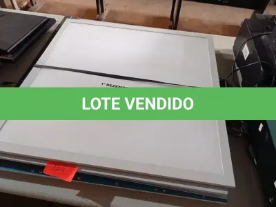 LOTE 441 - 05 PAINÉIS DE LED. (NO ESTADO) ATENÇÃO! FAZER A VISITAÇÃO ANTES DE ARREMATAR, NÃO SABEMOS SE FUNCIONA. LEILÃO NÃO TEM GARANTIA E NEM DEVOLUÇÃO, SUJEITO A POSSÍVEIS AVARIAS VISÍVEIS/OCULTAS E/OU AUSÊNCIA DE COMPONENTES.