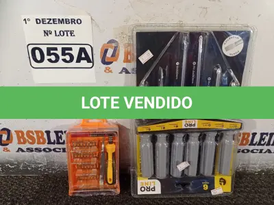 LOTE 055 - 01 KIT DE CHAVES FENDA/PHILIPS E 01 KIT DE CHAVES DE PRECISÃO. (NO ESTADO) ATENÇÃO! FAZER A VISITAÇÃO ANTES DE ARREMATAR, NÃO SABEMOS SE FUNCIONA. LEILÃO NÃO TEM GARANTIA E NEM DEVOLUÇÃO, SUJEITO A POSSÍVEIS AVARIAS VISÍVEIS/OCULTAS E/OU AUSÊNCIA DE COMPONENTES.