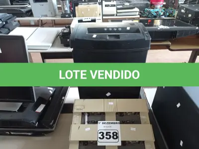 LOTE 358 - 01 FRAGMENTADORA DE PAPEL E 01 DUPLICADOR DE FITA CASSETE ACC-4000. (NO ESTADO) ATENÇÃO! FAZER A VISITAÇÃO ANTES DE ARREMATAR, NÃO SABEMOS SE FUNCIONA. LEILÃO NÃO TEM GARANTIA E NEM DEVOLUÇÃO, SUJEITO A POSSÍVEIS AVARIAS VISÍVEIS/OCULTAS E/OU AUSÊNCIA DE COMPONENTES.