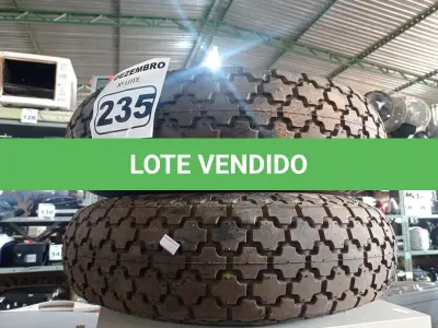 LOTE 235 - 02 PNEUS PARA EMPILHADEIRA 6-00X9. (NO ESTADO) ATENÇÃO! FAZER A VISITAÇÃO ANTES DE ARREMATAR, NÃO SABEMOS SE FUNCIONA. LEILÃO NÃO TEM GARANTIA E NEM DEVOLUÇÃO, SUJEITO A POSSÍVEIS AVARIAS VISÍVEIS/OCULTAS E/OU AUSÊNCIA DE COMPONENTES.