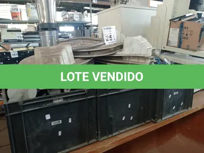 LOTE 251 - 03 CAIXAS COM MATERIAIS DIVERSOS. (NO ESTADO) ATENÇÃO! FAZER A VISITAÇÃO ANTES DE ARREMATAR, NÃO SABEMOS SE FUNCIONA. LEILÃO NÃO TEM GARANTIA E NEM DEVOLUÇÃO, SUJEITO A POSSÍVEIS AVARIAS VISÍVEIS/OCULTAS E/OU AUSÊNCIA DE COMPONENTES.