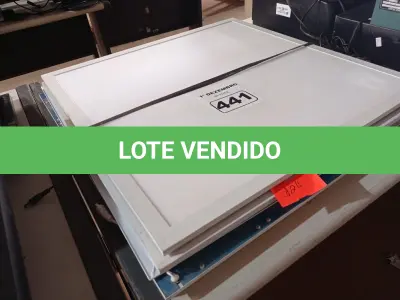 LOTE 441 - 05 PAINÉIS DE LED. (NO ESTADO) ATENÇÃO! FAZER A VISITAÇÃO ANTES DE ARREMATAR, NÃO SABEMOS SE FUNCIONA. LEILÃO NÃO TEM GARANTIA E NEM DEVOLUÇÃO, SUJEITO A POSSÍVEIS AVARIAS VISÍVEIS/OCULTAS E/OU AUSÊNCIA DE COMPONENTES.
