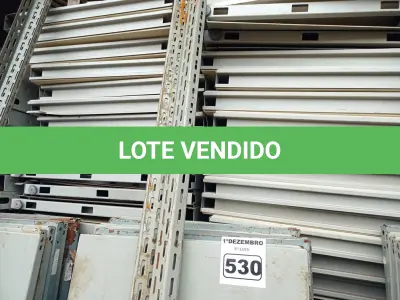 LOTE 530 - 01 ESTANTE DE AÇO COM 07 PRATELEIRAS. (NO ESTADO) ATENÇÃO! FAZER A VISITAÇÃO ANTES DE ARREMATAR, NÃO SABEMOS SE FUNCIONA. LEILÃO NÃO TEM GARANTIA E NEM DEVOLUÇÃO, SUJEITO A POSSÍVEIS AVARIAS VISÍVEIS/OCULTAS E/OU AUSÊNCIA DE COMPONENTES.