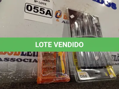 LOTE 055 - 01 KIT DE CHAVES FENDA/PHILIPS E 01 KIT DE CHAVES DE PRECISÃO. (NO ESTADO) ATENÇÃO! FAZER A VISITAÇÃO ANTES DE ARREMATAR, NÃO SABEMOS SE FUNCIONA. LEILÃO NÃO TEM GARANTIA E NEM DEVOLUÇÃO, SUJEITO A POSSÍVEIS AVARIAS VISÍVEIS/OCULTAS E/OU AUSÊNCIA DE COMPONENTES.