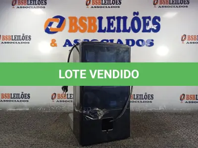LOTE 225 - 01 CAFETEIRA MARCA OSTER 220V. (NO ESTADO) ATENÇÃO! FAZER A VISITAÇÃO ANTES DE ARREMATAR, NÃO SABEMOS SE FUNCIONA. LEILÃO NÃO TEM GARANTIA E NEM DEVOLUÇÃO, SUJEITO A POSSÍVEIS AVARIAS VISÍVEIS/OCULTAS E/OU AUSÊNCIA DE COMPONENTES.