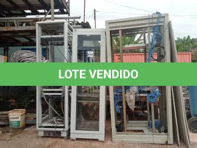 LOTE 532 - 03 RACKS PARA EQUIPAMENTOS DE TELECOMUNICAÇÕES. (NO ESTADO) ATENÇÃO! FAZER A VISITAÇÃO ANTES DE ARREMATAR, NÃO SABEMOS SE FUNCIONA. LEILÃO NÃO TEM GARANTIA E NEM DEVOLUÇÃO, SUJEITO A POSSÍVEIS AVARIAS VISÍVEIS/OCULTAS E/OU AUSÊNCIA DE COMPONENTES.