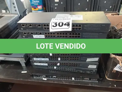 LOTE 304 - 09 SWITCHES MARCAS E MODELOS DIVERSOS. (NO ESTADO) ATENÇÃO! FAZER A VISITAÇÃO ANTES DE ARREMATAR, NÃO SABEMOS SE FUNCIONA. LEILÃO NÃO TEM GARANTIA E NEM DEVOLUÇÃO, SUJEITO A POSSÍVEIS AVARIAS VISÍVEIS/OCULTAS E/OU AUSÊNCIA DE COMPONENTES.