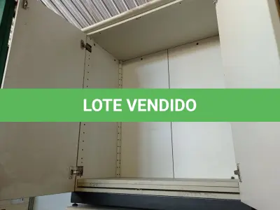 LOTE 495 - 02 ARMÁRIOS EM MADEIRA. (NO ESTADO) ATENÇÃO! FAZER A VISITAÇÃO ANTES DE ARREMATAR, NÃO SABEMOS SE FUNCIONA. LEILÃO NÃO TEM GARANTIA E NEM DEVOLUÇÃO, SUJEITO A POSSÍVEIS AVARIAS VISÍVEIS/OCULTAS E/OU AUSÊNCIA DE COMPONENTES.