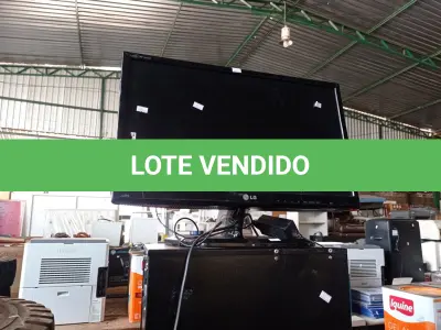 LOTE 352 - 01 DUPLICADORA DE DVD E 01 MONITOR. (NO ESTADO) ATENÇÃO! FAZER A VISITAÇÃO ANTES DE ARREMATAR, NÃO SABEMOS SE FUNCIONA. LEILÃO NÃO TEM GARANTIA E NEM DEVOLUÇÃO, SUJEITO A POSSÍVEIS AVARIAS VISÍVEIS/OCULTAS E/OU AUSÊNCIA DE COMPONENTES.