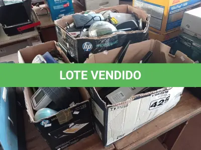 LOTE 425 - 01 LOTE COM VÁRIOS GRAMPEADORES E PERIFÉRICOS DIVERSOS. (NO ESTADO) ATENÇÃO! FAZER A VISITAÇÃO ANTES DE ARREMATAR, NÃO SABEMOS SE FUNCIONA. LEILÃO NÃO TEM GARANTIA E NEM DEVOLUÇÃO, SUJEITO A POSSÍVEIS AVARIAS VISÍVEIS/OCULTAS E/OU AUSÊNCIA DE COMPONENTES.