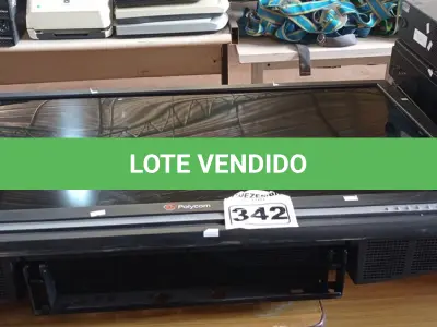 LOTE 342 - 01 MONITOR POLYCOM 42”. (NO ESTADO) ATENÇÃO! FAZER A VISITAÇÃO ANTES DE ARREMATAR, NÃO SABEMOS SE FUNCIONA. LEILÃO NÃO TEM GARANTIA E NEM DEVOLUÇÃO, SUJEITO A POSSÍVEIS AVARIAS VISÍVEIS/OCULTAS E/OU AUSÊNCIA DE COMPONENTES.