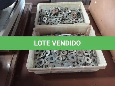 LOTE 374 - 01 LOTE COM VÁRIAS ARRUELAS. (NO ESTADO) ATENÇÃO! FAZER A VISITAÇÃO ANTES DE ARREMATAR, NÃO SABEMOS SE FUNCIONA. LEILÃO NÃO TEM GARANTIA E NEM DEVOLUÇÃO, SUJEITO A POSSÍVEIS AVARIAS VISÍVEIS/OCULTAS E/OU AUSÊNCIA DE COMPONENTES.