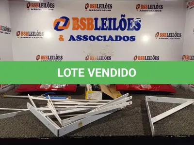 LOTE 474 - 02 LANTERNAS TRASEIRAS DA S10, VÁRIAS MÃOS FRANCESAS, 01 ESGUICHO DE ÁGUA E 01 MOLA PARA PORTA. (NO ESTADO) ATENÇÃO! FAZER A VISITAÇÃO ANTES DE ARREMATAR, NÃO SABEMOS SE FUNCIONA. LEILÃO NÃO TEM GARANTIA E NEM DEVOLUÇÃO, SUJEITO A POSSÍVEIS AVARIAS VISÍVEIS/OCULTAS E/OU AUSÊNCIA DE COMPONENTES.
