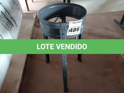 LOTE 486 - 01 FOGÃO DE 01 BOCA. (NO ESTADO) ATENÇÃO! FAZER A VISITAÇÃO ANTES DE ARREMATAR, NÃO SABEMOS SE FUNCIONA. LEILÃO NÃO TEM GARANTIA E NEM DEVOLUÇÃO, SUJEITO A POSSÍVEIS AVARIAS VISÍVEIS/OCULTAS E/OU AUSÊNCIA DE COMPONENTES.
