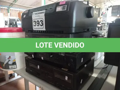 LOTE 393 - 01 MINIDISC DECK MDS-JE510, 01 STÉREO CASSETE DECK, 01 VIDEOCASSETE E 01 IMPRESSORA MATRICIAL OKI. (NO ESTADO) ATENÇÃO! FAZER A VISITAÇÃO ANTES DE ARREMATAR, NÃO SABEMOS SE FUNCIONA. LEILÃO NÃO TEM GARANTIA E NEM DEVOLUÇÃO, SUJEITO A POSSÍVEIS AVARIAS VISÍVEIS/OCULTAS E/OU AUSÊNCIA DE COMPONENTES.