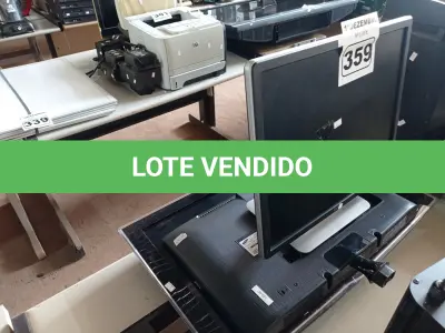 LOTE 359 - 03 MONITORES MARCAS E MODELOS DIVERSOS. (NO ESTADO) ATENÇÃO! FAZER A VISITAÇÃO ANTES DE ARREMATAR, NÃO SABEMOS SE FUNCIONA. LEILÃO NÃO TEM GARANTIA E NEM DEVOLUÇÃO, SUJEITO A POSSÍVEIS AVARIAS VISÍVEIS/OCULTAS E/OU AUSÊNCIA DE COMPONENTES.