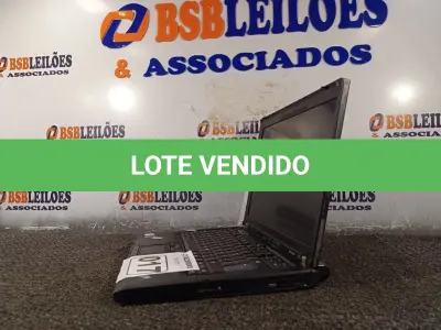 LOTE 017 - 01 NOTEBOOK MARCA LENOVO. (NO ESTADO) ATENÇÃO! FAZER A VISITAÇÃO ANTES DE ARREMATAR, NÃO SABEMOS SE FUNCIONA. LEILÃO NÃO TEM GARANTIA E NEM DEVOLUÇÃO, SUJEITO A POSSÍVEIS AVARIAS VISÍVEIS/OCULTAS E/OU AUSÊNCIA DE COMPONENTES.
