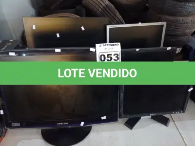 LOTE 053 - 06 MONITORES MARCAS E MODELOS DIVERSOS. (NO ESTADO) ATENÇÃO! FAZER A VISITAÇÃO ANTES DE ARREMATAR, NÃO SABEMOS SE FUNCIONA. LEILÃO NÃO TEM GARANTIA E NEM DEVOLUÇÃO, SUJEITO A POSSÍVEIS AVARIAS VISÍVEIS/OCULTAS E/OU AUSÊNCIA DE COMPONENTES.