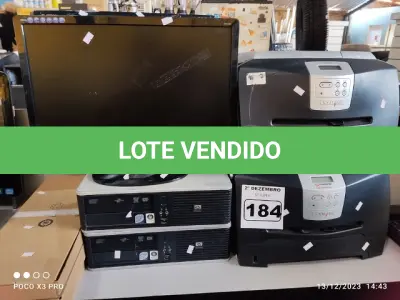 LOTE 184 - 02 IMPRESSORAS LEXMARK E342N, 02 CPU’S, 02 MONITORES E 03 TECLADOS. (NO ESTADO) ATENÇÃO! FAZER A VISITAÇÃO ANTES DE ARREMATAR, NÃO SABEMOS SE FUNCIONA. LEILÃO NÃO TEM GARANTIA E NEM DEVOLUÇÃO, SUJEITO A POSSÍVEIS AVARIAS VISÍVEIS/OCULTAS E/OU AUSÊNCIA DE COMPONENTES.