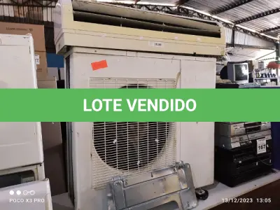 LOTE 166 - 01 AR CONDICIONADO MARCA ELECTROLUX 24000BTU. (NO ESTADO) ATENÇÃO! FAZER A VISITAÇÃO ANTES DE ARREMATAR, NÃO SABEMOS SE FUNCIONA. LEILÃO NÃO TEM GARANTIA E NEM DEVOLUÇÃO, SUJEITO A POSSÍVEIS AVARIAS VISÍVEIS/OCULTAS E/OU AUSÊNCIA DE COMPONENTES.
