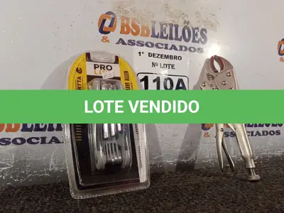 LOTE 110 - 01 KIT DE CHAVES ALLEN E 01 ALICATE DE PRESSÃO. (NO ESTADO) ATENÇÃO! FAZER A VISITAÇÃO ANTES DE ARREMATAR, NÃO SABEMOS SE FUNCIONA. LEILÃO NÃO TEM GARANTIA E NEM DEVOLUÇÃO, SUJEITO A POSSÍVEIS AVARIAS VISÍVEIS/OCULTAS E/OU AUSÊNCIA DE COMPONENTES.
