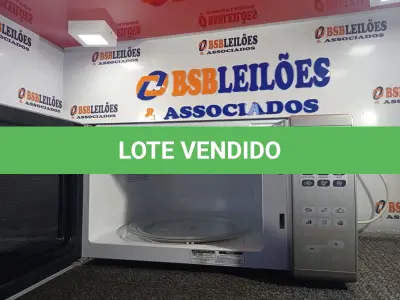 LOTE 265 - 01 MICRO-ONDAS MARCA BRASTEMP. (NO ESTADO) ATENÇÃO! FAZER A VISITAÇÃO ANTES DE ARREMATAR, NÃO SABEMOS SE FUNCIONA. LEILÃO NÃO TEM GARANTIA E NEM DEVOLUÇÃO, SUJEITO A POSSÍVEIS AVARIAS VISÍVEIS/OCULTAS E/OU AUSÊNCIA DE COMPONENTES.