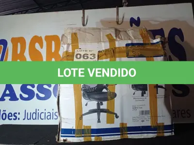 LOTE 063 - 01 – CADEIRA EXECUTIVA (NO ESTADO, NÃO SABEMOS SE FUNCIONA. LEILÃO NÃO TEM GARANTIA E NEM DEVOLUÇÃO, SUJEITO A POSSÍVEIS AVARIAS VISÍVEIS/OCULTAS E/OU AUSÊNCIA DE COMPONENTES)