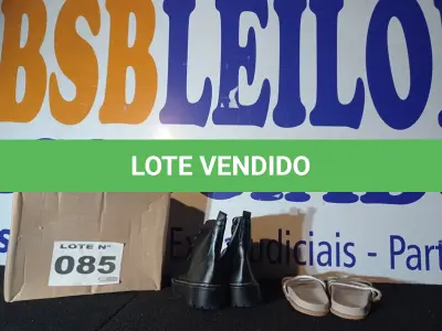 LOTE 085 - 02 – PARES DE CALÇADOS FEMININOS Nº 38 (NO ESTADO, NÃO SABEMOS SE FUNCIONA. LEILÃO NÃO TEM GARANTIA E NEM DEVOLUÇÃO, SUJEITO A POSSÍVEIS AVARIAS VISÍVEIS/OCULTAS E/OU AUSÊNCIA DE COMPONENTES)