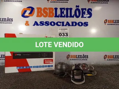 LOTE 033 - 01 DVR E 03 CÂMERAS DE SEGURANÇA. (NO ESTADO) ATENÇÃO! FAZER A VISITAÇÃO ANTES DE ARREMATAR, NÃO SABEMOS SE FUNCIONA. LEILÃO NÃO TEM GARANTIA E NEM DEVOLUÇÃO, SUJEITO A POSSÍVEIS AVARIAS VISÍVEIS/OCULTAS E/OU AUSÊNCIA DE COMPONENTES.