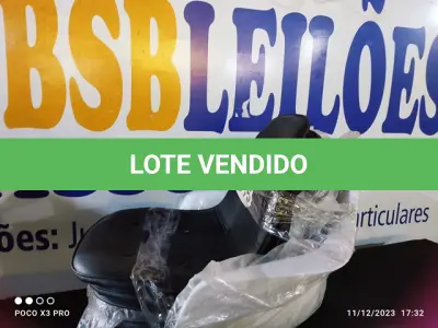 LOTE 015 - 06 – ASSENTOS PARA CADEIRAS (NO ESTADO, NÃO SABEMOS SE FUNCIONA. LEILÃO NÃO TEM GARANTIA E NEM DEVOLUÇÃO, SUJEITO A POSSÍVEIS AVARIAS VISÍVEIS/OCULTAS E/OU AUSÊNCIA DE COMPONENTES)