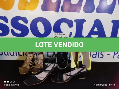 LOTE 012 - 04 – PARES DE CALÇADOS FEMININO Nº 37 (NO ESTADO, NÃO SABEMOS SE FUNCIONA. LEILÃO NÃO TEM GARANTIA E NEM DEVOLUÇÃO, SUJEITO A POSSÍVEIS AVARIAS VISÍVEIS/OCULTAS E/OU AUSÊNCIA DE COMPONENTES)