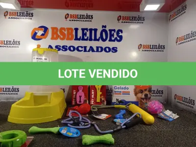LOTE 106 - 01 LOTE COM VÁRIOS ACESSÓRIOS PARA PET’S. (NO ESTADO) ATENÇÃO! FAZER A VISITAÇÃO ANTES DE ARREMATAR, NÃO SABEMOS SE FUNCIONA. LEILÃO NÃO TEM GARANTIA E NEM DEVOLUÇÃO, SUJEITO A POSSÍVEIS AVARIAS VISÍVEIS/OCULTAS E/OU AUSÊNCIA DE COMPONENTES.