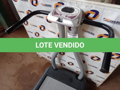 LOTE 485 - 01 PLATAFORMA VIBRATÓRIA. (NO ESTADO) ATENÇÃO! FAZER A VISITAÇÃO ANTES DE ARREMATAR, NÃO SABEMOS SE FUNCIONA. LEILÃO NÃO TEM GARANTIA E NEM DEVOLUÇÃO, SUJEITO A POSSÍVEIS AVARIAS VISÍVEIS/OCULTAS E/OU AUSÊNCIA DE COMPONENTES.