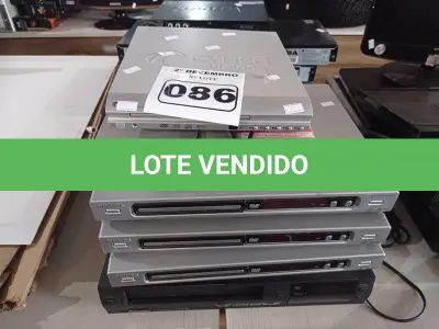 LOTE 086 - 02 VIDEOCASSETES E 10 APARELHOS DE DVD MARCAS E MODELOS DIVERSOS. (NO ESTADO) ATENÇÃO! FAZER A VISITAÇÃO ANTES DE ARREMATAR, NÃO SABEMOS SE FUNCIONA. LEILÃO NÃO TEM GARANTIA E NEM DEVOLUÇÃO, SUJEITO A POSSÍVEIS AVARIAS VISÍVEIS/OCULTAS E/OU AUSÊNCIA DE COMPONENTES.
