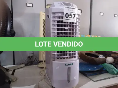 LOTE 057 - 02 VENTILADORES DE COLUNA E 01 CLIMATIZADOR MARCAS E MODELOS DIVERSOS. (NO ESTADO) ATENÇÃO! FAZER A VISITAÇÃO ANTES DE ARREMATAR, NÃO SABEMOS SE FUNCIONA. LEILÃO NÃO TEM GARANTIA E NEM DEVOLUÇÃO, SUJEITO A POSSÍVEIS AVARIAS VISÍVEIS/OCULTAS E/OU AUSÊNCIA DE COMPONENTES.
