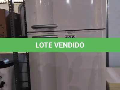 LOTE 198 - 01 GELADEIRA MARCA ELECTROLUX 220V. (NO ESTADO) ATENÇÃO! FAZER A VISITAÇÃO ANTES DE ARREMATAR, NÃO SABEMOS SE FUNCIONA. LEILÃO NÃO TEM GARANTIA E NEM DEVOLUÇÃO, SUJEITO A POSSÍVEIS AVARIAS VISÍVEIS/OCULTAS E/OU AUSÊNCIA DE COMPONENTES.