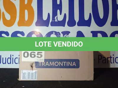 LOTE 065 - 01 - JOGO DE PANELA TRAMONTINA 15 PEÇAS (NO ESTADO, NÃO SABEMOS SE FUNCIONA. LEILÃO NÃO TEM GARANTIA E NEM DEVOLUÇÃO, SUJEITO A POSSÍVEIS AVARIAS VISÍVEIS/OCULTAS E/OU AUSÊNCIA DE COMPONENTES)