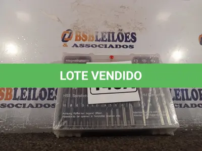 LOTE 140 - 01 KIT DE BROCAS DIVERSAS. (NO ESTADO) ATENÇÃO! FAZER A VISITAÇÃO ANTES DE ARREMATAR, NÃO SABEMOS SE FUNCIONA. LEILÃO NÃO TEM GARANTIA E NEM DEVOLUÇÃO, SUJEITO A POSSÍVEIS AVARIAS VISÍVEIS/OCULTAS E/OU AUSÊNCIA DE COMPONENTES.