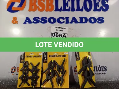LOTE 065 - 03 KITS DE GRAMPOS DE PRESSÃO. (NO ESTADO) ATENÇÃO! FAZER A VISITAÇÃO ANTES DE ARREMATAR, NÃO SABEMOS SE FUNCIONA. LEILÃO NÃO TEM GARANTIA E NEM DEVOLUÇÃO, SUJEITO A POSSÍVEIS AVARIAS VISÍVEIS/OCULTAS E/OU AUSÊNCIA DE COMPONENTES.