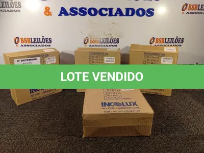 LOTE 069 - 04 PLAFONS DE SOBREPOR 20X20 INCOLUSTRE (NO ESTADO) ATENÇÃO! FAZER A VISITAÇÃO ANTES DE ARREMATAR, NÃO SABEMOS SE FUNCIONA. LEILÃO NÃO TEM GARANTIA E NEM DEVOLUÇÃO, SUJEITO A POSSÍVEIS AVARIAS VISÍVEIS/OCULTAS E/OU AUSÊNCIA DE COMPONENTES.